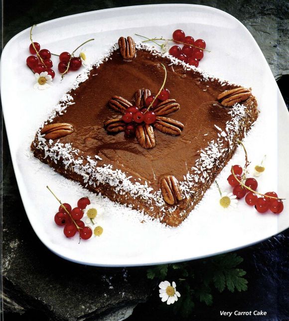 Un deserto di cibo crudo da "The Raw Gourmet" di Nomi Shannon. Foto: Edmond Fong. Un deserto di cibo crudo da "The Raw Gourmet" di Nomi Shannon. Foto: Edmond Fong.