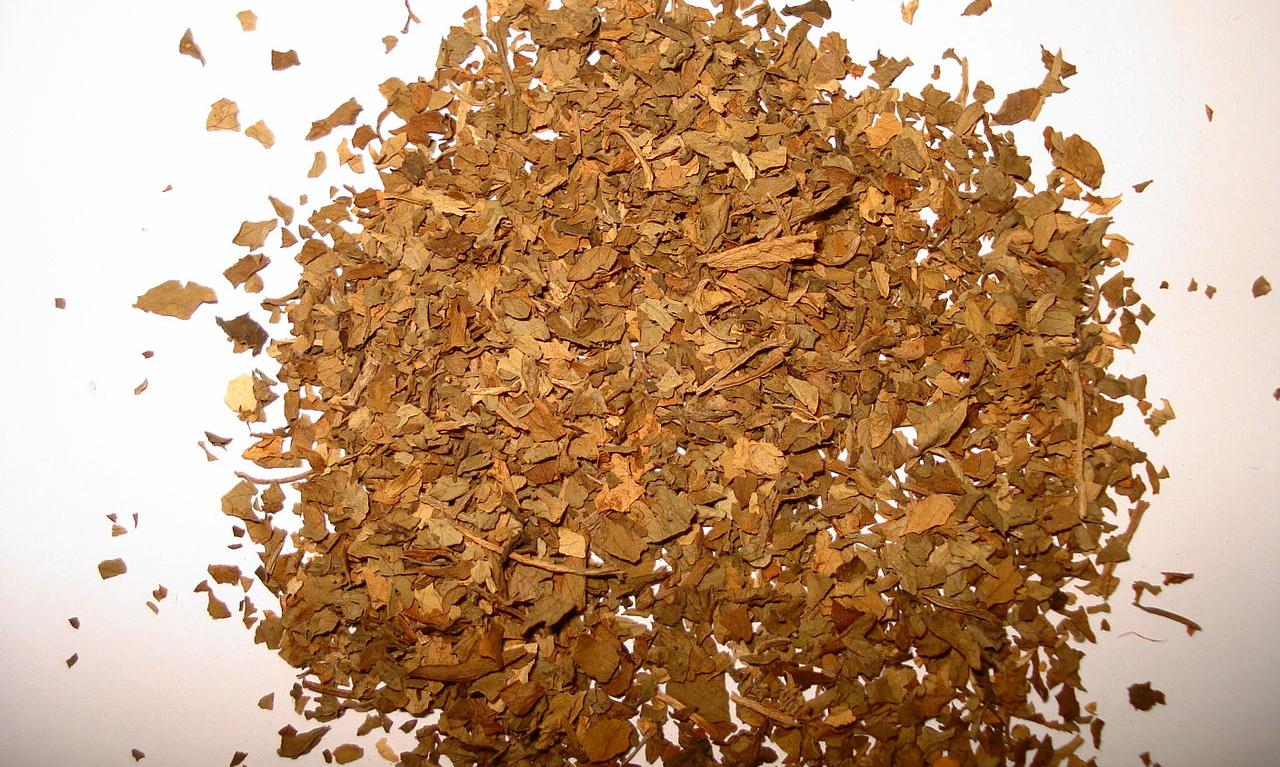 Herbs, spices, sugar, and salt: dried parsley (Petroselinum crispum) Herbs, spices, sugar, and salt: dried parsley (Petroselinum crispum)