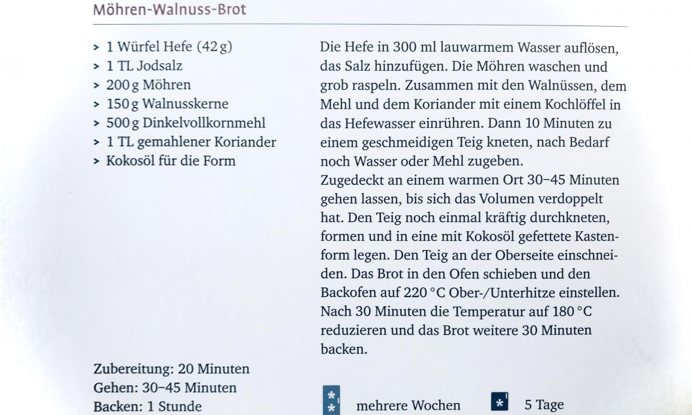 Rezept "Möhren-Walnuss-Brot" aus dem Buch "Vegane Kinderernährung", Seite 140.
