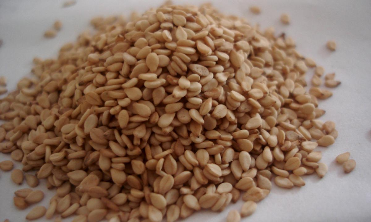 Sesame seeds, whole, dried
