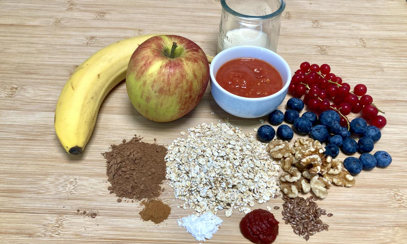 Foto bereitgestellter Zutaten für die "Bananen-Schoko-Waffeln mit Lycopin".