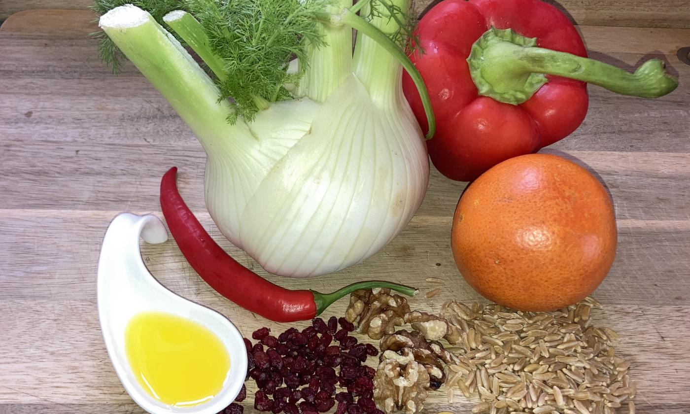 Изображение ингредиентов предоставлено для «Салат Камут с фенхелем и барбарисом».