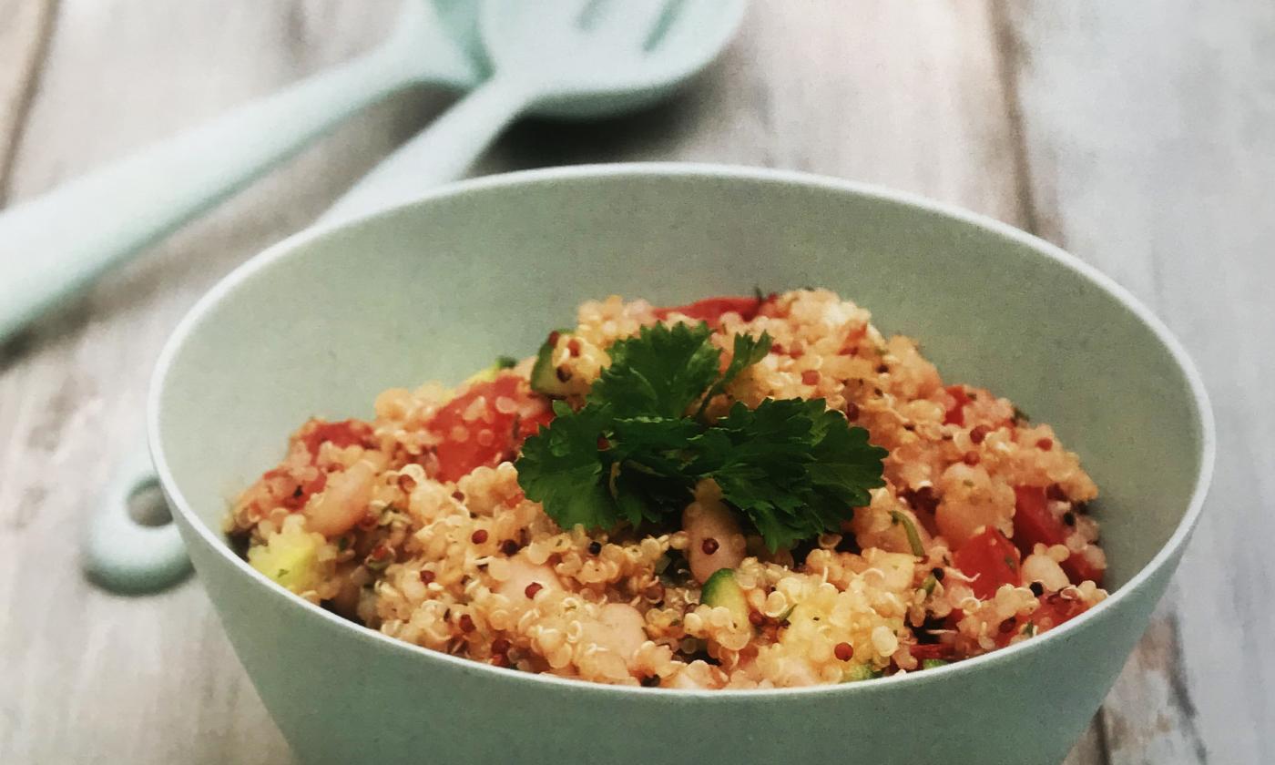 Bunter Quinoa-Salat mit Kräutern und weissen Bohnen | Stiftung G+E