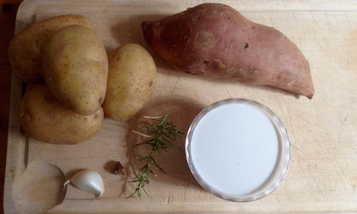 Mise en Luogo di «Patate dolci gratinate al rosmarino e crema di soia». Ingredienti e spezie necessari senza utensili da cucina.