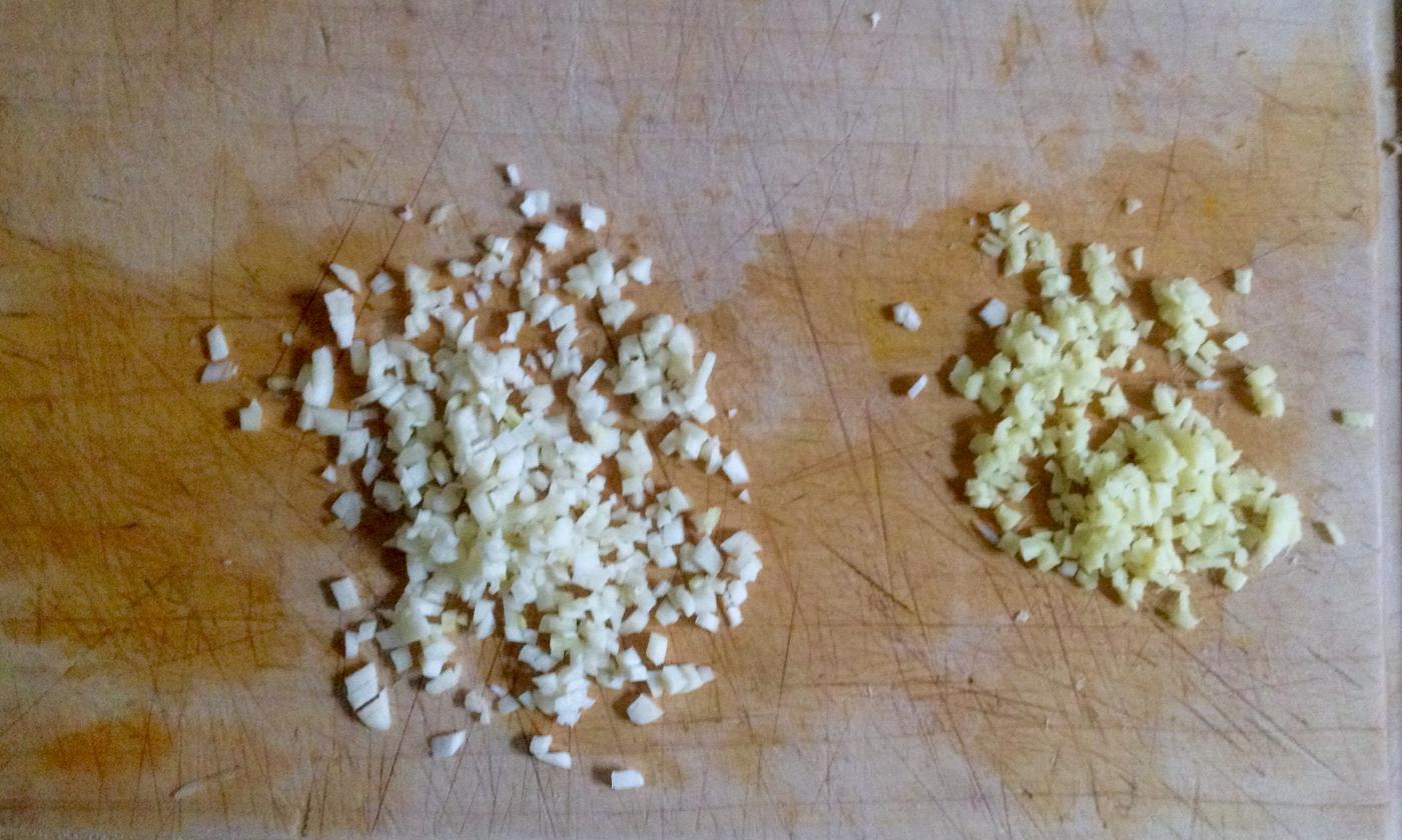 Feingehackter Knoblauch & Ingwer