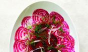 Rezeptbild "Chioggia-Bete-Carpaccio mit Fenchel-Confit ..." aus Buch: "Everyday Raw Express", S. 51