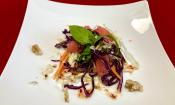Rezeptbild vom angerichteten "Winterlichen Salat mit Rotkohl & Grapefruit nach Thai-Art".