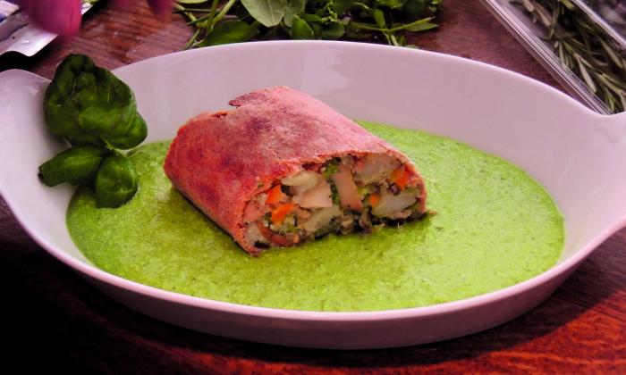 Strudel de verduras con salsa verde de Fráncfort