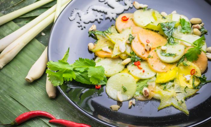 Carpaccio di frutta: melone, mango e carambole