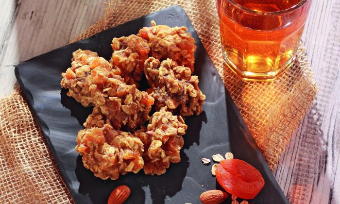 Delicias de almendra con canela, avena y albaricoques