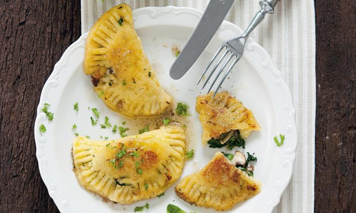 Kartoffelmaultaschen vegan mit Spinat und Champignons | Stiftung G+E
