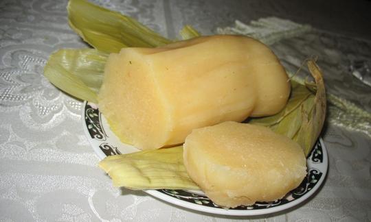 Yuca cocida dispuesta en un plato. Nombre en inglés: cassava. Yuca cocida dispuesta en un plato. Nombre en inglés: cassava.