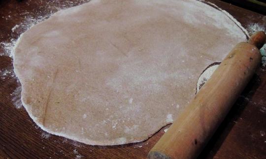 Rolled-out dough for Vegetable Strudel with Frankfurt Green Sauce from “Vegan & Vollwertig”