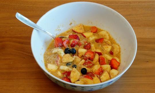 Erb Muesli — lactose-free and gluten-free (vegan, raw) in a bowl nearly ready to serve.