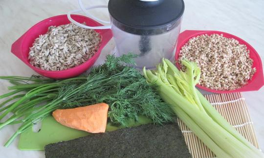 Sushi crudo con ripieno di sedano: la "Mise en place" o gli ingredienti.