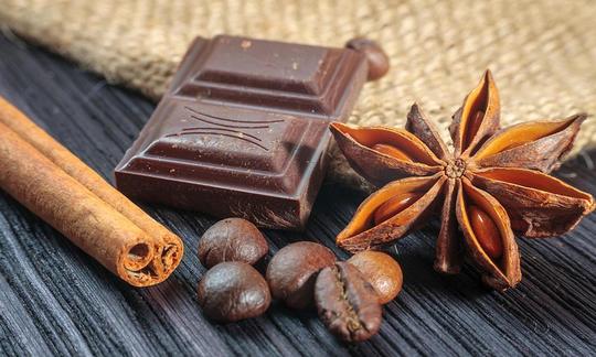 Some of the ingredients that are great for making dark couverture chocolate. Some of the ingredients that are great for making dark couverture chocolate.