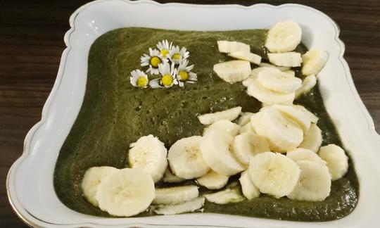 Rezeptbild (2/2) "Rohköstlich veganer Wildkräuter-Smoothie" aus dem Blog "Rohkostlady".