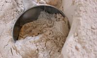 Flakes, coarse and finely ground, vegan (can be heated): whole wheat flour
