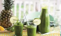 Imagen de la receta «Mojito de piña», del libro «Simple Green Smoothies», página 147