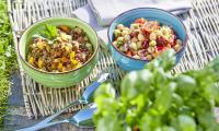 Фото к рецепту "Разноцветный салат из чечевицы с огурцом и оливками" из книги "Grill Vegan". страница 59