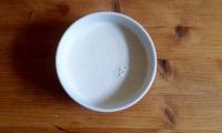 Das fertige "Cashewjoghurt", serviert in einer Tasse.