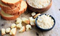 Panko (Japanese breadcrumbs), on the left next to the white bread on the right hand side.