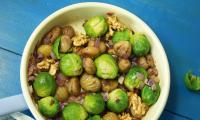 “Brussels Sprouts with Chestnuts” from “Regionale Winterküche- soja- und weizenfrei, vegan” (Regional winter cuisine, soy- and wheat-free) p. 73