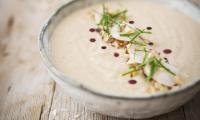 Creamy Jerusalem Artichoke and Parsnip Soup from the cookbook “Tierschutz geniessen,” p. 44.