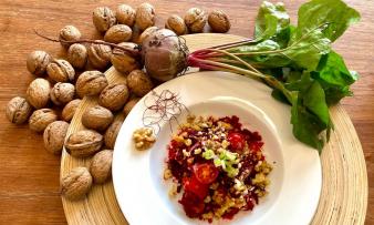 Photo of the prepared "red lentil salad with raw beetroot and garam masala". Photo of the prepared "red lentil salad with raw beetroot and garam masala".